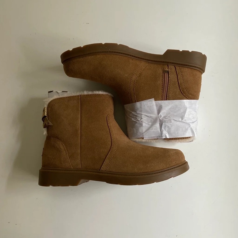 Ugg Lynde Kids Boots Size 5